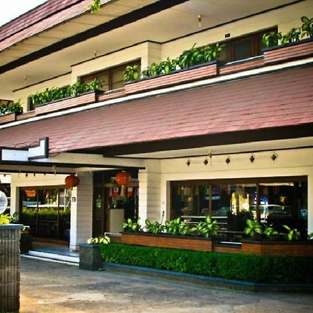 Hotel Jelita Parahyangan Bandung Buitenkant foto